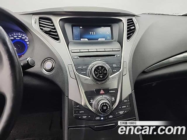 Hyundai Grandeur HG Modern, 2014 10