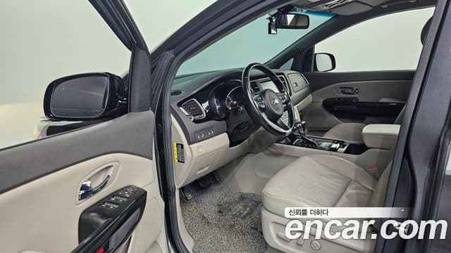 Kia All New Carnival Prestige, 2018 10