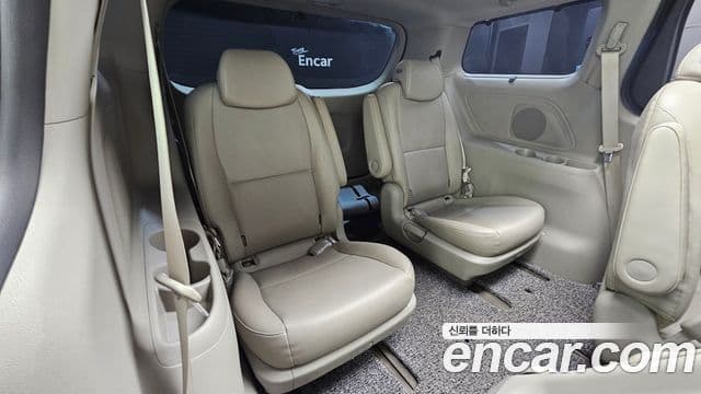 Kia All New Carnival Prestige, 2018 18