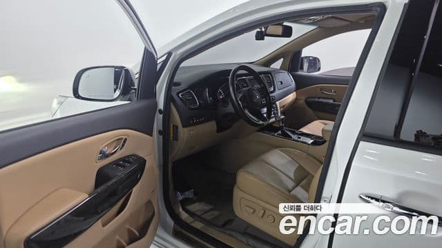 Kia The / новый New Carnival Noblesse Special, 2020 10