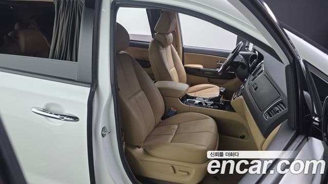 Kia The / новый New Carnival Noblesse Special, 2020 12