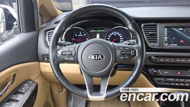 Kia The / новый New Carnival Noblesse Special, 2020 13