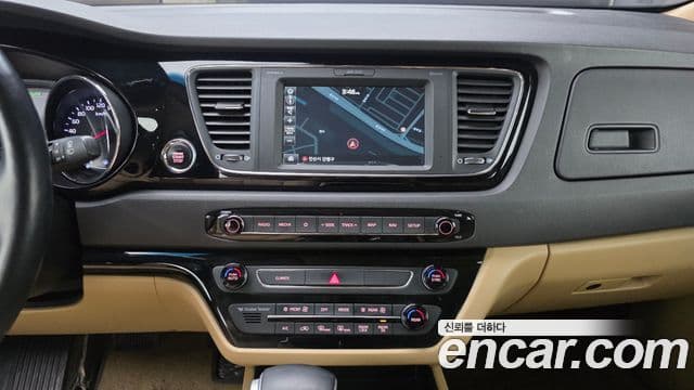 Kia The / новый New Carnival Noblesse Special, 2020 17