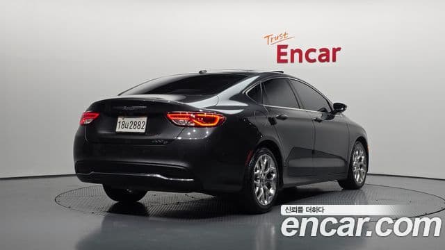 크라이슬러 200 2세대 2.4 C, 2015 2