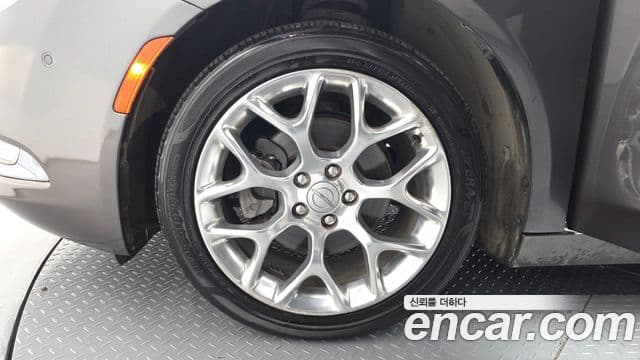 크라이슬러 200 2세대 2.4 C, 2015 все фото