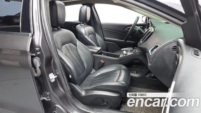 크라이슬러 200 2세대 2.4 C, 2015 11