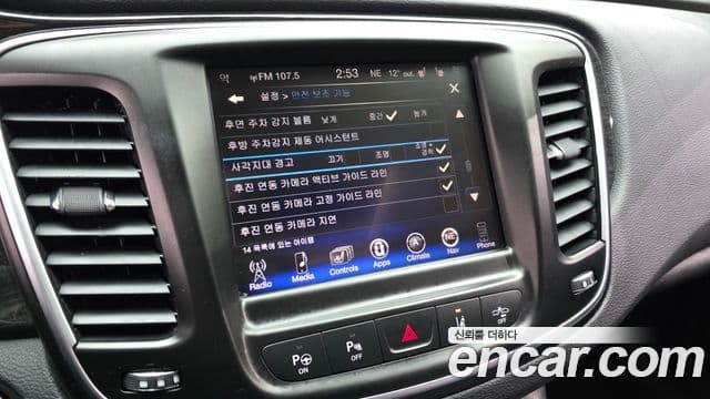 크라이슬러 200 2세대 2.4 C, 2015 16