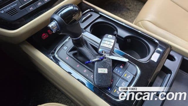 Kia All New Carnival Noblesse, 2016 9