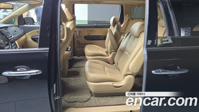 Kia All New Carnival Noblesse, 2016 11
