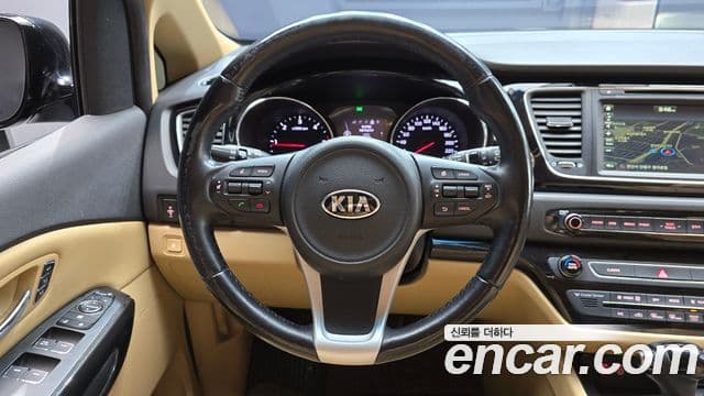Kia All New Carnival Noblesse, 2016 13