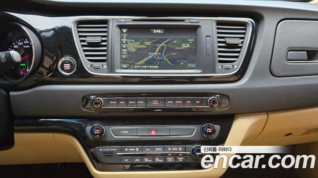 Kia All New Carnival Noblesse, 2016 16
