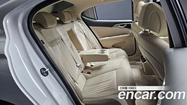 Genesis The / новый New G70, 2022 12