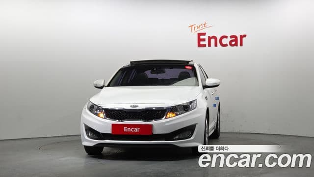 Kia K5 2.0 Deluxe, 2011 3