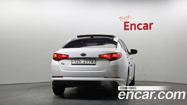 Kia K5 2.0 Deluxe, 2011 4