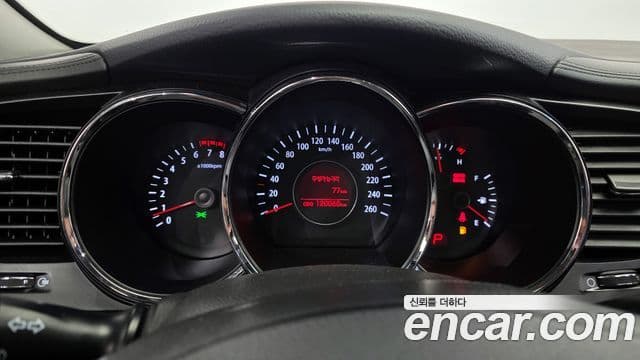 Kia K5 2.0 Deluxe, 2011 8