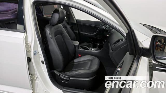 Kia K5 2.0 Deluxe, 2011 12