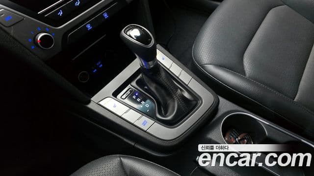 Hyundai Avante AD 1.6 GDI Value Plus, 2017 9