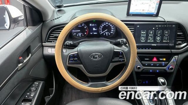 Hyundai Avante AD 1.6 GDI Value Plus, 2017 14