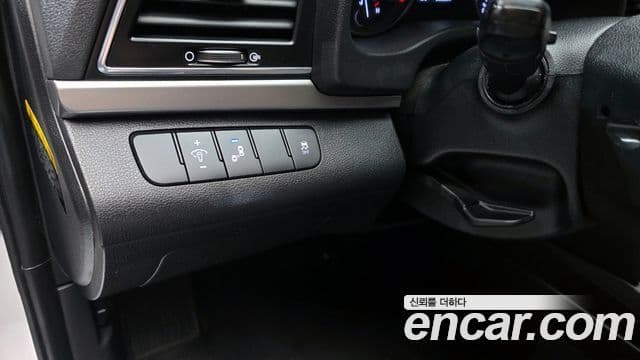 Hyundai Avante AD 1.6 GDI Value Plus, 2017 15