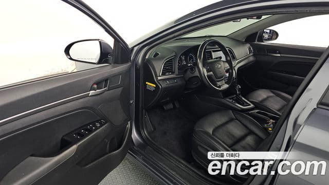 Hyundai Avante AD 1.6 GDI Smart, 2017 11