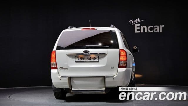 Kia Carnival R инвалидная коляска / для коляски 리프트/슬로프, 2011 4