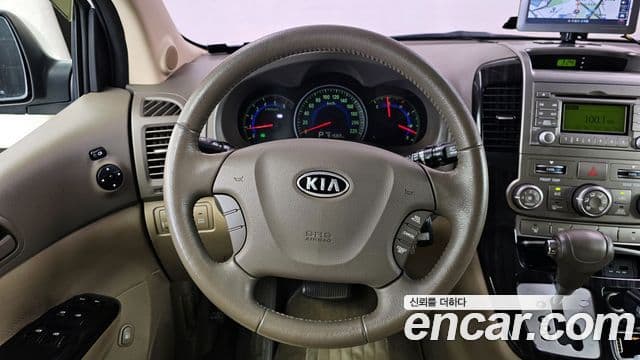 Kia Carnival R инвалидная коляска / для коляски 리프트/슬로프, 2011 13