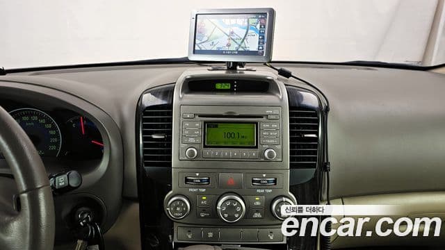 Kia Carnival R инвалидная коляска / для коляски 리프트/슬로프, 2011 16