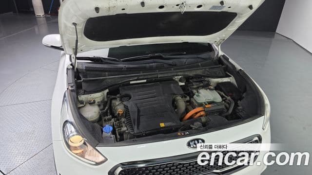 Kia Niro Prestige, 2017 6