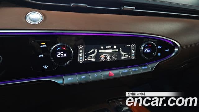 Genesis GV70, 2023 18