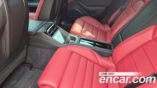 Porsche Panamera (976), 2024 16