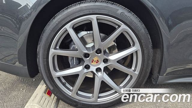 Porsche Panamera (976), 2024 18