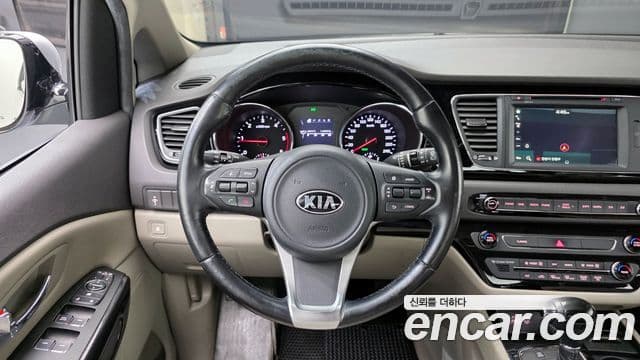 Kia All New Carnival Prestige, 2016 13