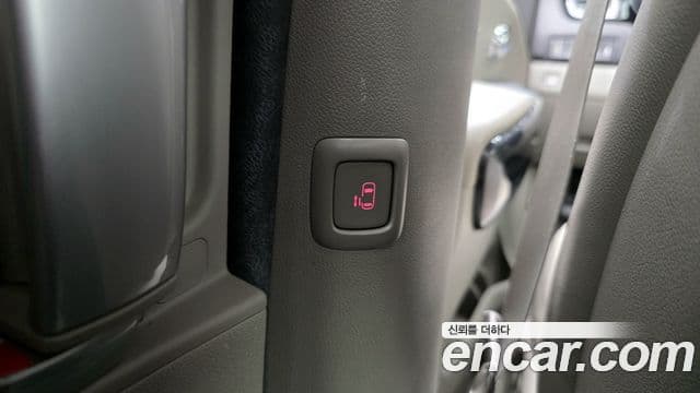 Kia All New Carnival Prestige, 2016 17