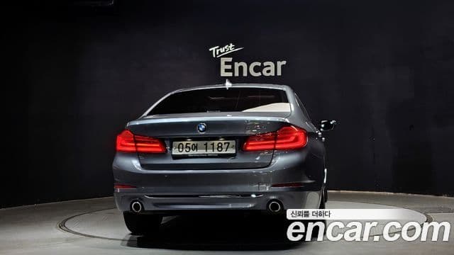 BMW 5시리즈 (G30) 520d Luxury Special Edition, 2018 4
