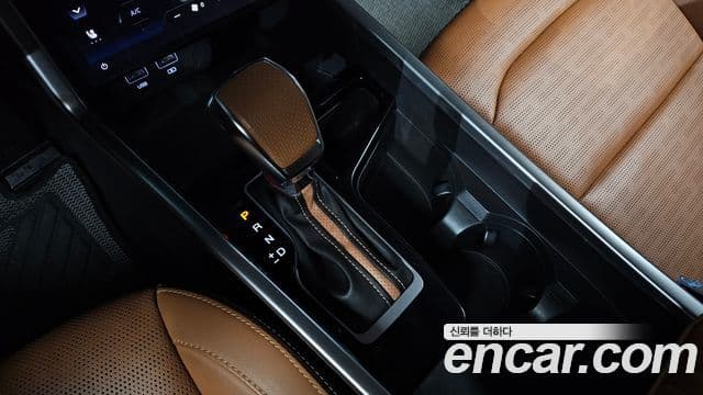 KG모빌리티(SsangYong) Torres T7, 2024 9