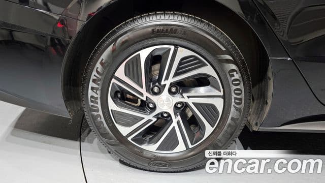 Hyundai Sonata гибрид (DN8) Modern, 2022 все фото