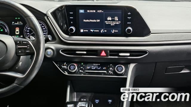 Hyundai Sonata гибрид (DN8) Modern, 2022 20