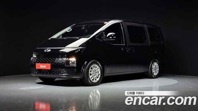 Hyundai Staria Modern, 2023 1