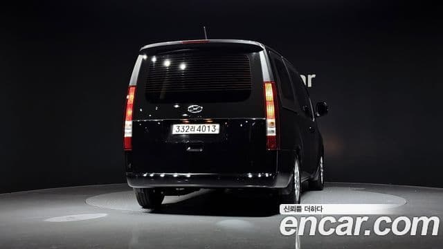 Hyundai Staria Modern, 2023 4