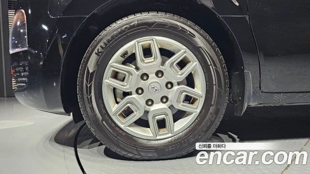 Hyundai Staria Modern, 2023 все фото