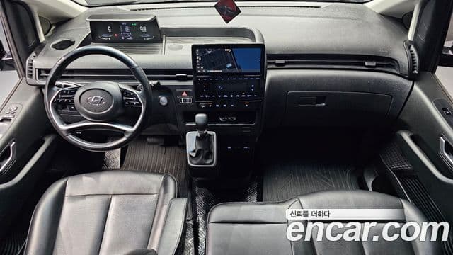 Hyundai Staria Modern, 2023 7