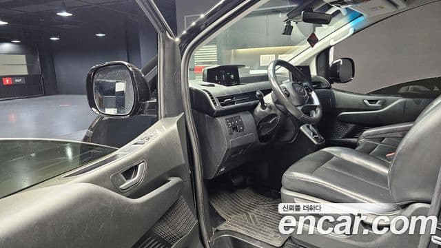Hyundai Staria Modern, 2023 11
