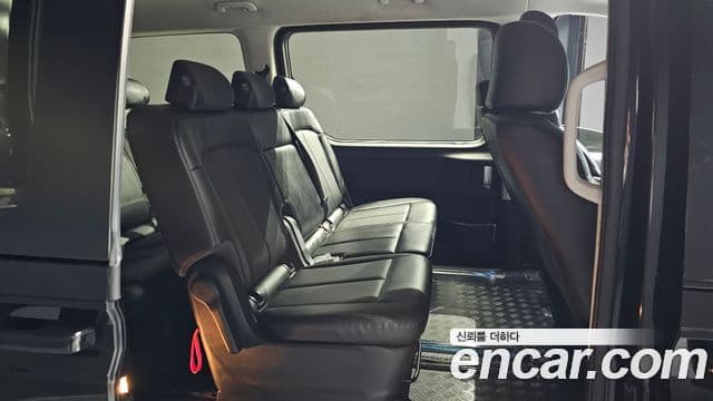 Hyundai Staria Modern, 2023 12