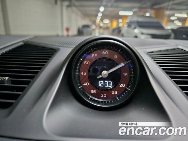 Porsche Cayenne (PO536) 3.0 E-гибрид, 2025 13