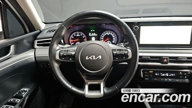 Kia K5 3세대 Prestige, 2022 13