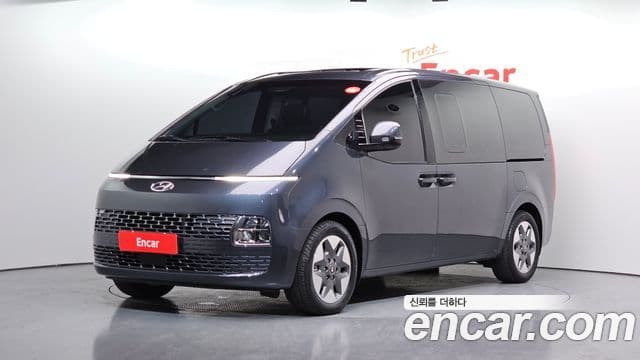 Hyundai Staria Modern, 2023 1