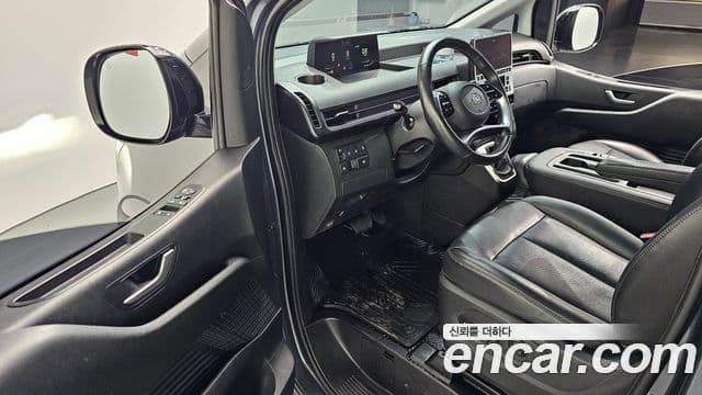 Hyundai Staria Modern, 2023 11