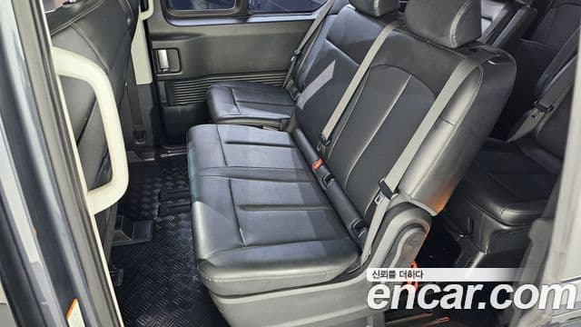 Hyundai Staria Modern, 2023 12