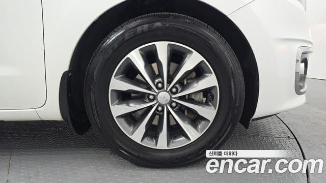 Kia All New Carnival Luxury, 2016 все фото