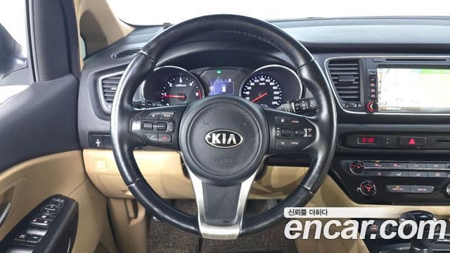 Kia All New Carnival Luxury, 2016 13